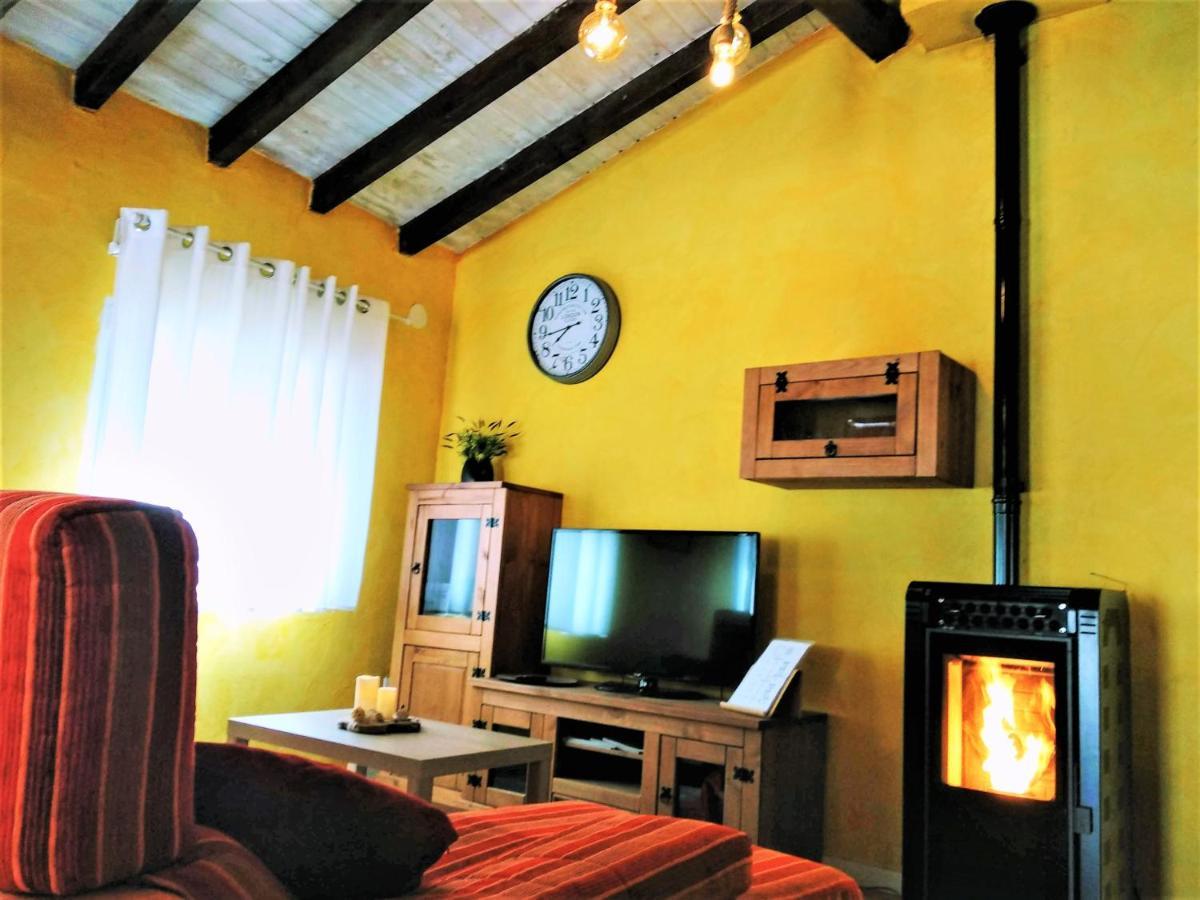 Casa Rural Madera Y Sal Salinas de Anana 외부 사진